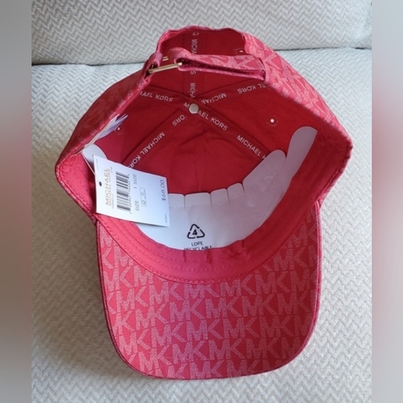 MICHEAL Micheal Kors Signature Logo Cap - Picture 9 of 10